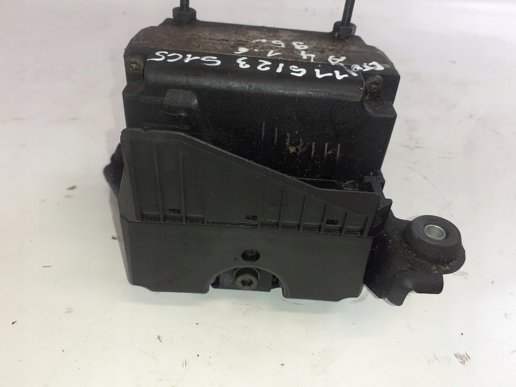 фото №5, Audi a4 b5 1.6 101km насос abs