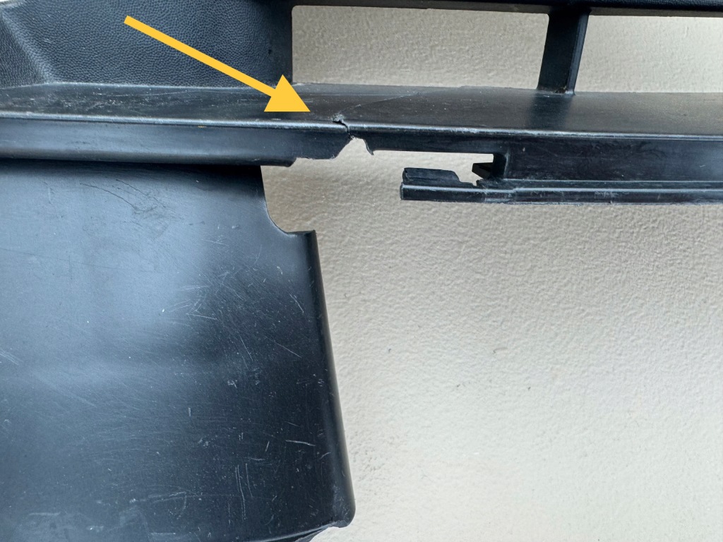 фото №12, Peugeot 208 i 1 lift 15-19r підсилювач бампера перед верхній 9810515477