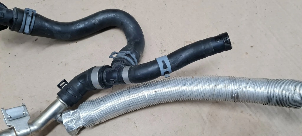 фото №8, S3 8y a3 шланг трубка wąż wody 2.0 tfsi 06q121497d