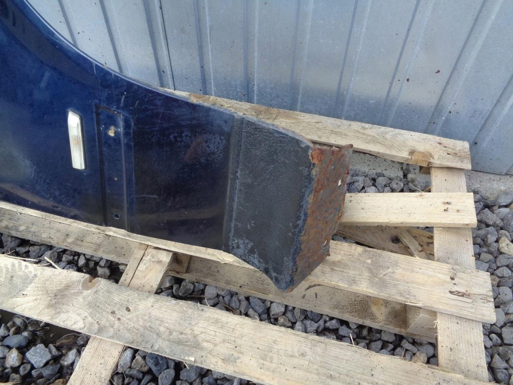 Купити Крило правий перед передній bmw 3 e36 седан / універсал