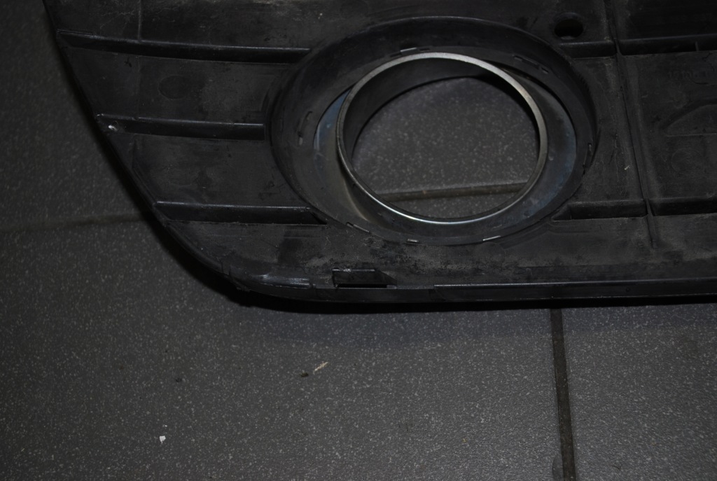 Решётка бампера левая mercedes a рестайлинг  a1698871125 Киев