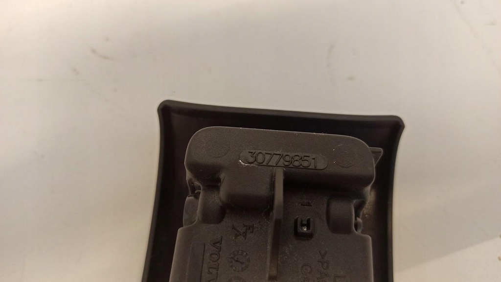 фото №3, Volvo xc70 ручка відкривання капот 30779851