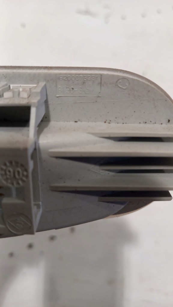 фото №2, Освещение кабины задняя renault scenic ii 820007323 !!!