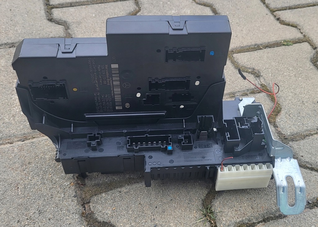 фото №1, Mercedes w204 c-klasa модуль sam 2049060005