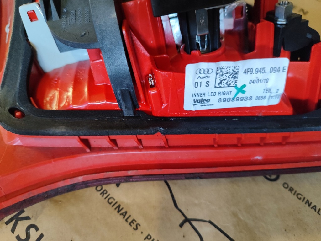 фото №5, Audi a6 c6 лампа задняя w крышка led правая lift