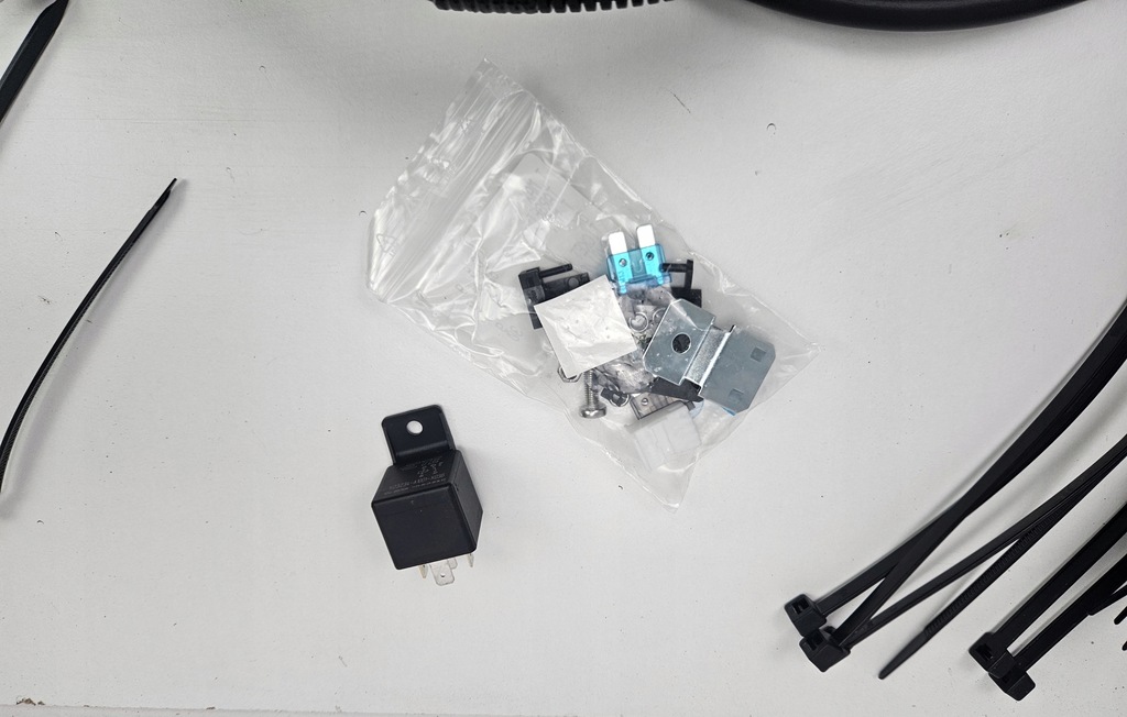 фото №9, Toyota rav4 13 - 19 жгут instalaca фаркоп буксировочный 13 pin pw5d0-0r000