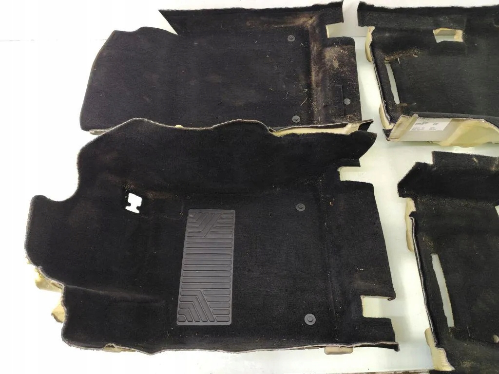 фото №12, Килимок салону mercedes-benz glk x204 a2046808640 2.2l дизель 125kw 2015