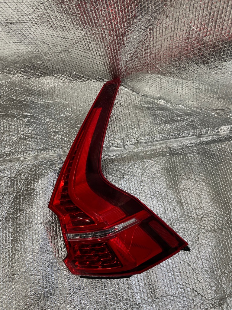 Купити Volvo xc60 2 17- фара правий задній задня led америка