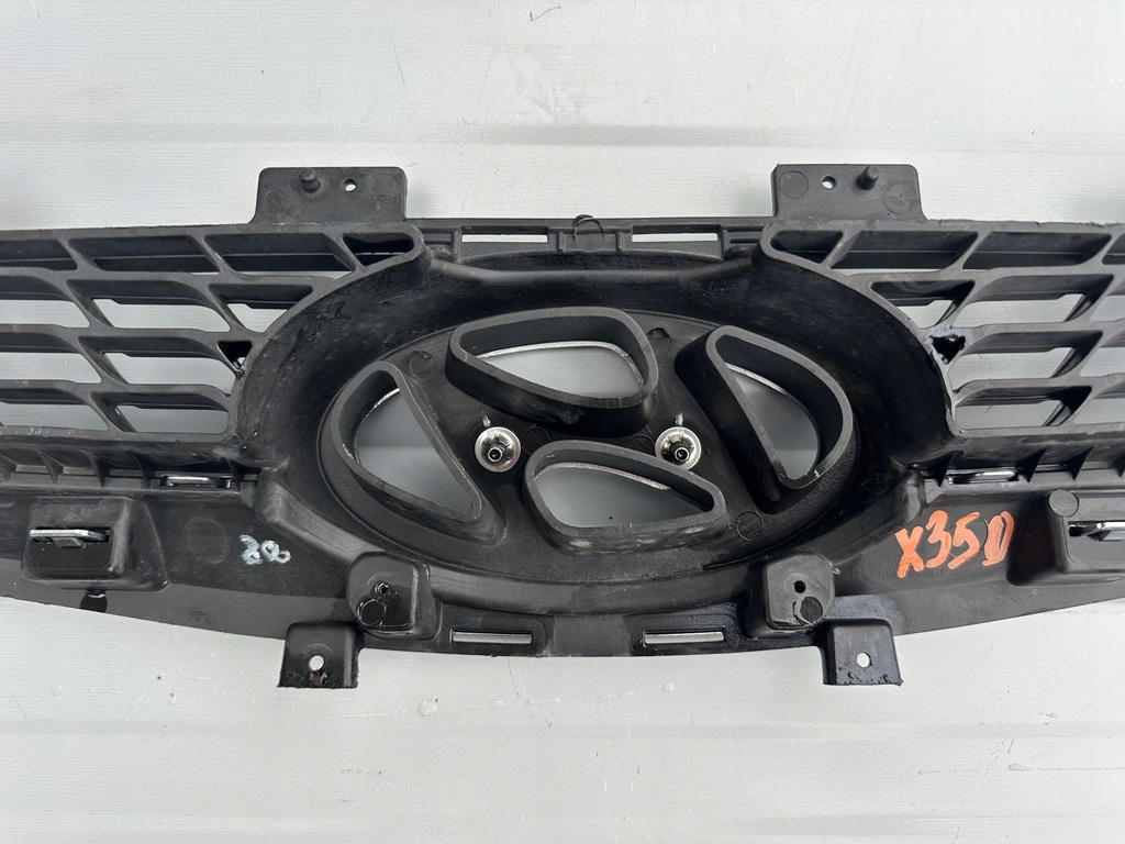 фото №11, Hyundai оригинальный номер 86351-1k010 решётка радиатора
