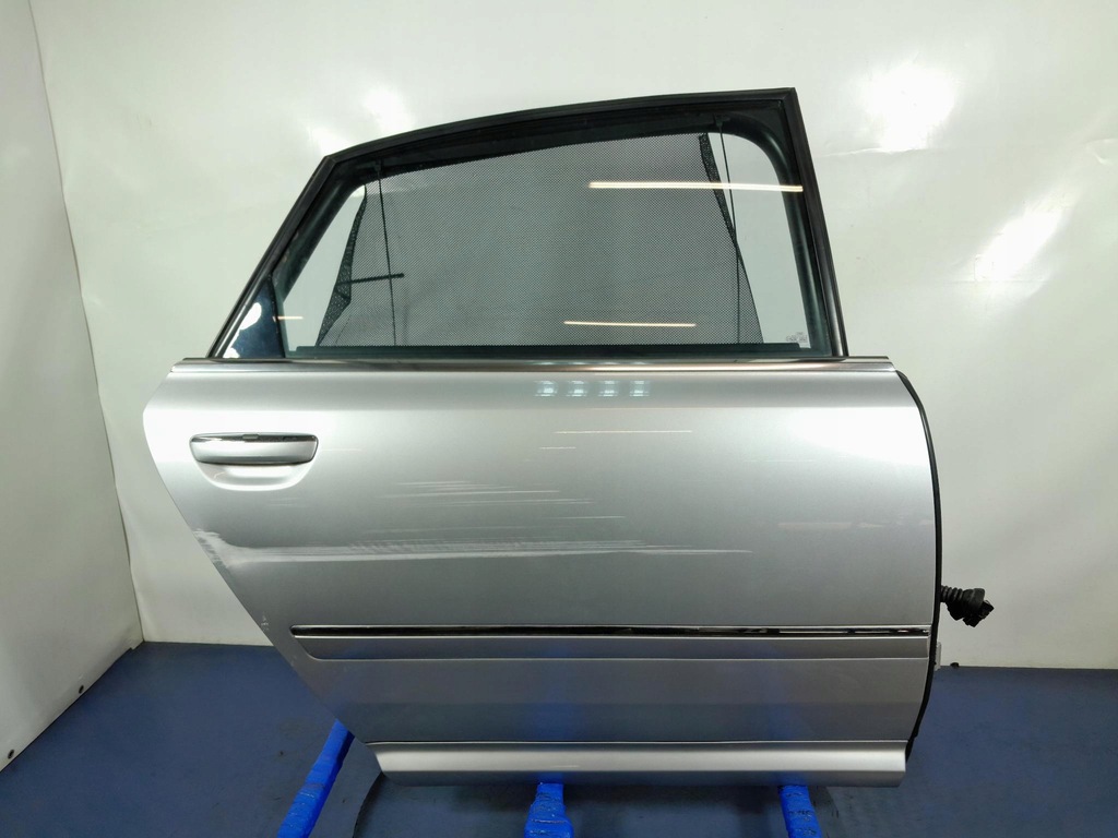 фото №1, Audi a8 d3 long дверь задняя правое ly7w