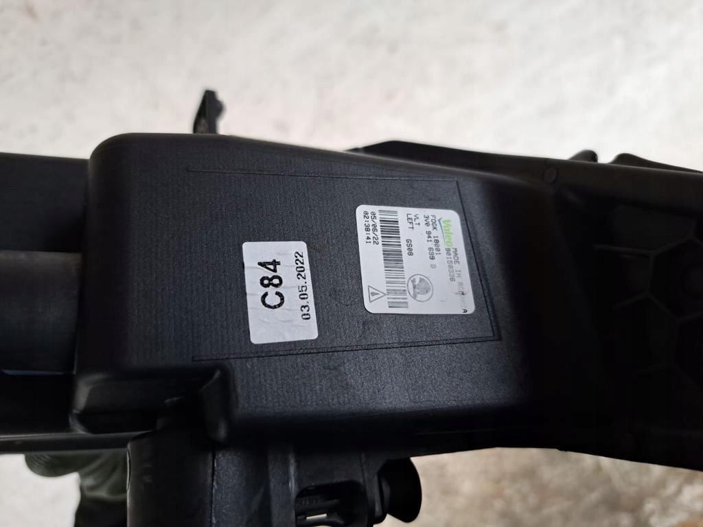 фото №3, Skoda superb 3 lift противотуманная фара левый led оригинал