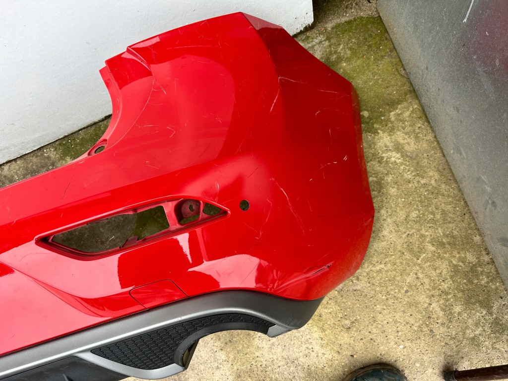 Бампер задняя задний volvo v40 ii r-desing 4x pdc оригинал Цена