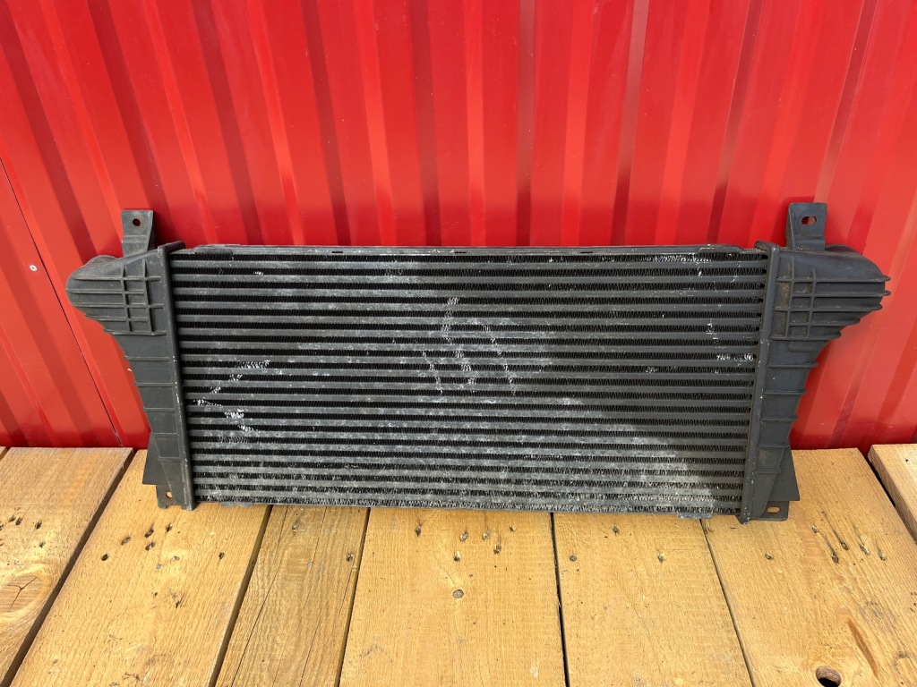 Купити Jeep commander 3.0crd інтеркулер оригінал