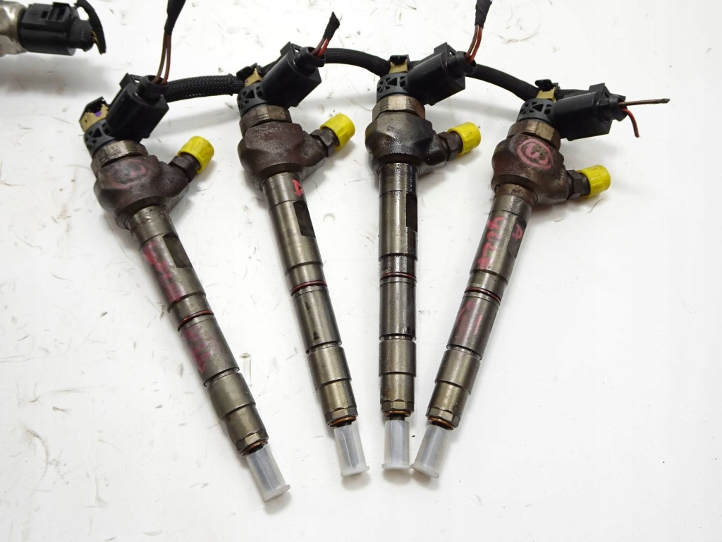 Форсунки насос набор комплект . vw golf vii octavia iii 1.6 tdi 105 km clh Цена