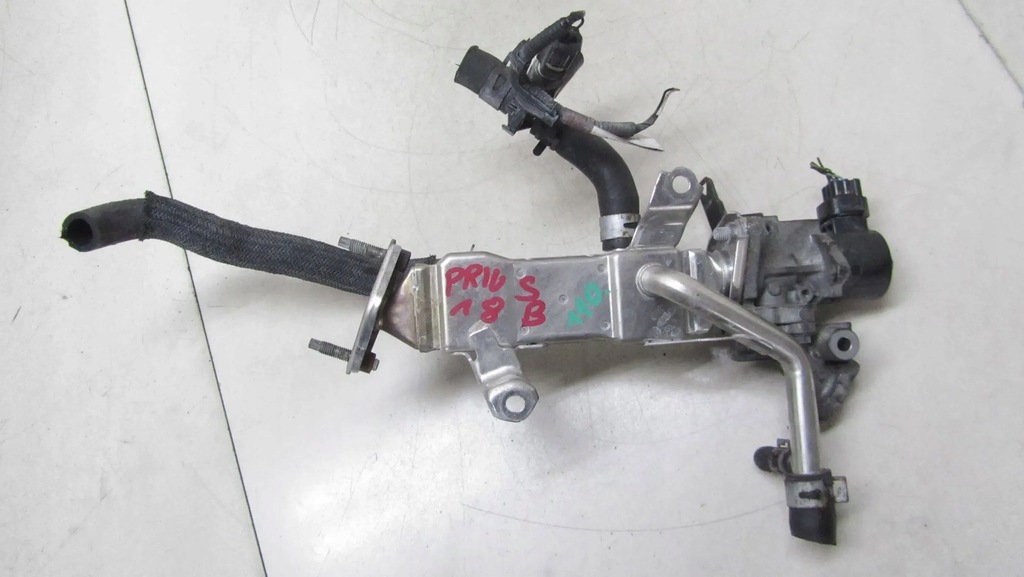 фото №1, Toyota prius iii 1.8h клапан egr 25620-37110 09-