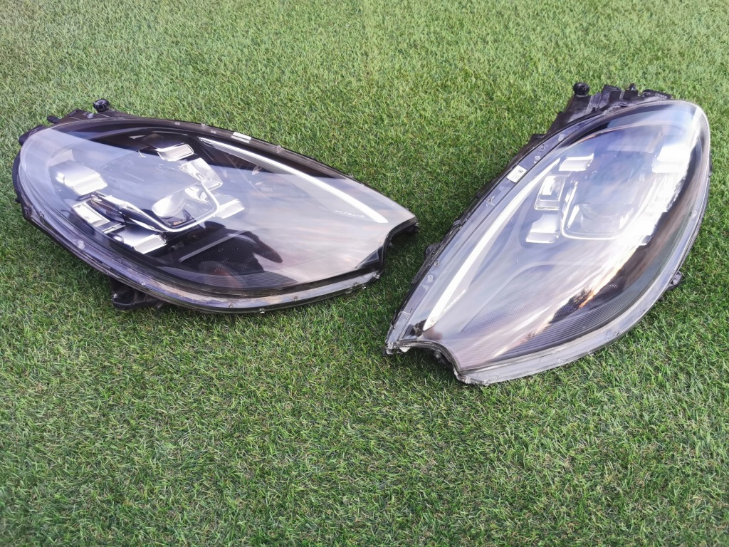 Купити Porsche macan 95b фара правий ліва перед full led демонтаж!