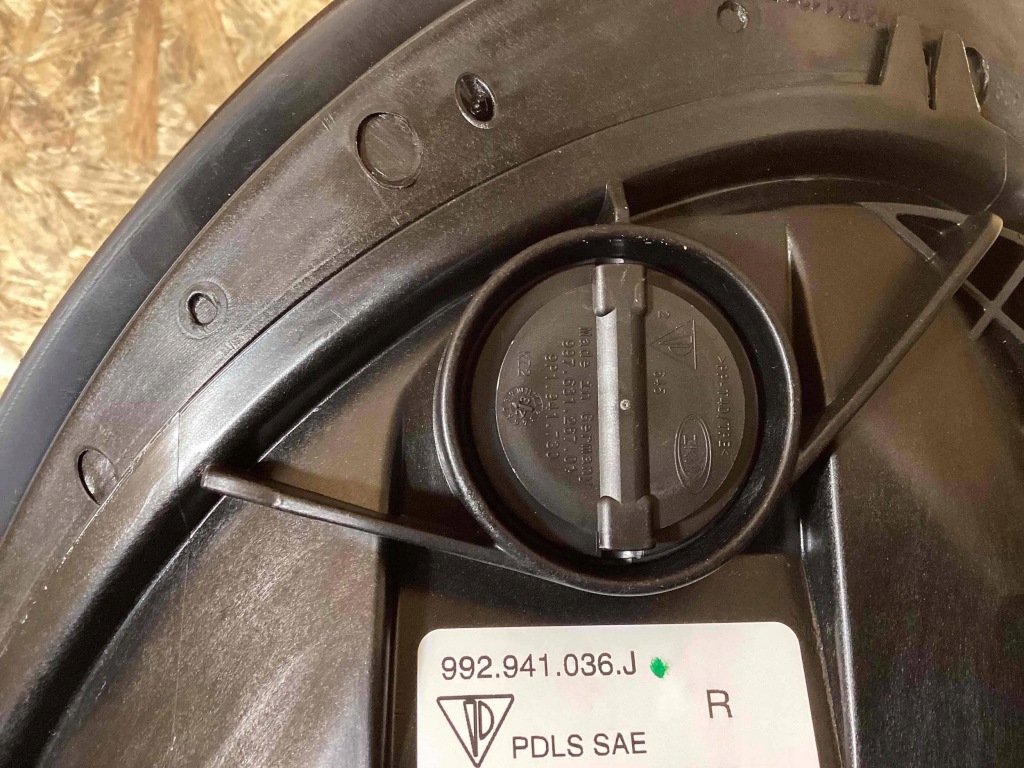 фото №14, Porsche 911 992 лампы левая правая pdls sae 992941036j 992941035j 992941572bh