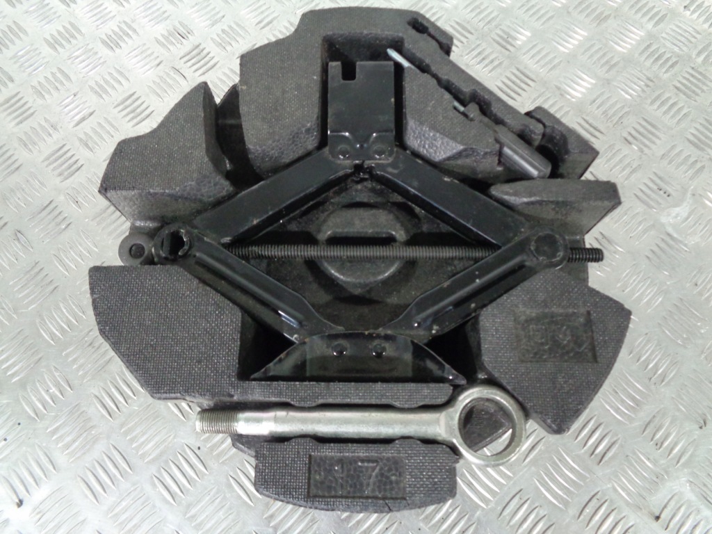 фото №1, Subaru forester iv пенополистирол багажника 97035fg030