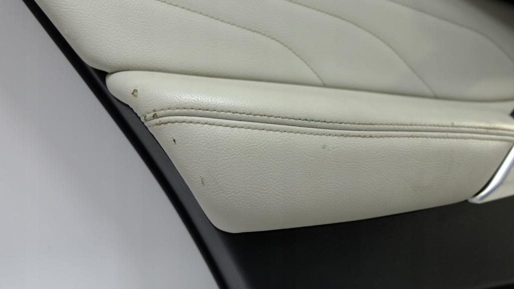 Citroen ds5 карка обивка дверь левое  задняя Оригинал