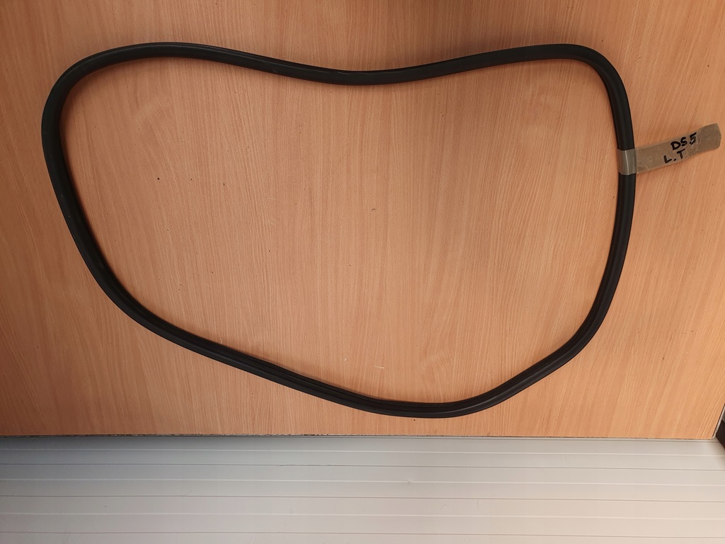 фото №12, Прокладка кузовная дверь багажника citroen ds5