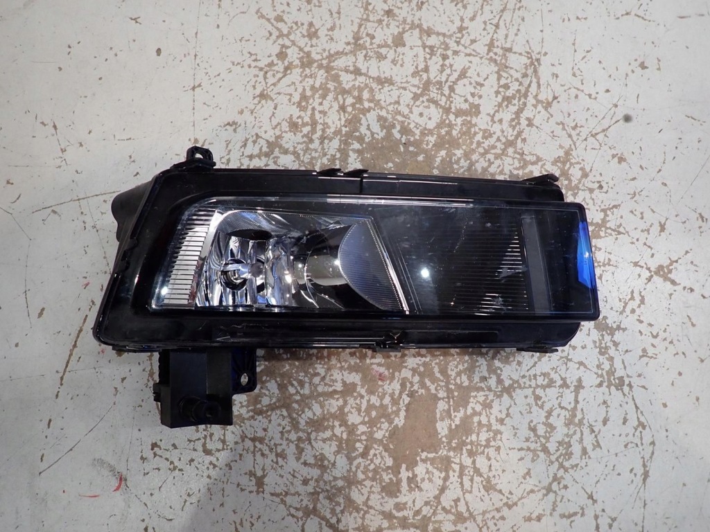 фото №1, Противотуманная фара правый vw touran 2015- 5ta941662a