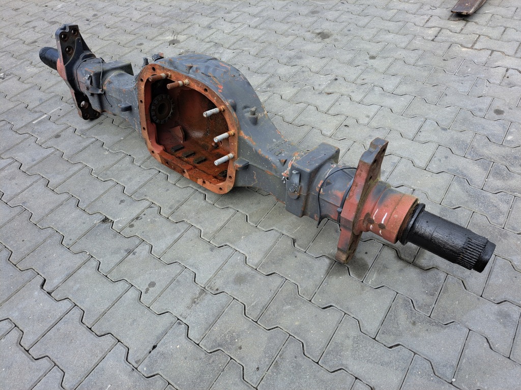 Купити Корпус міст балка мосту renault kerax lander rs1370hv 6x4 8x4 4x2