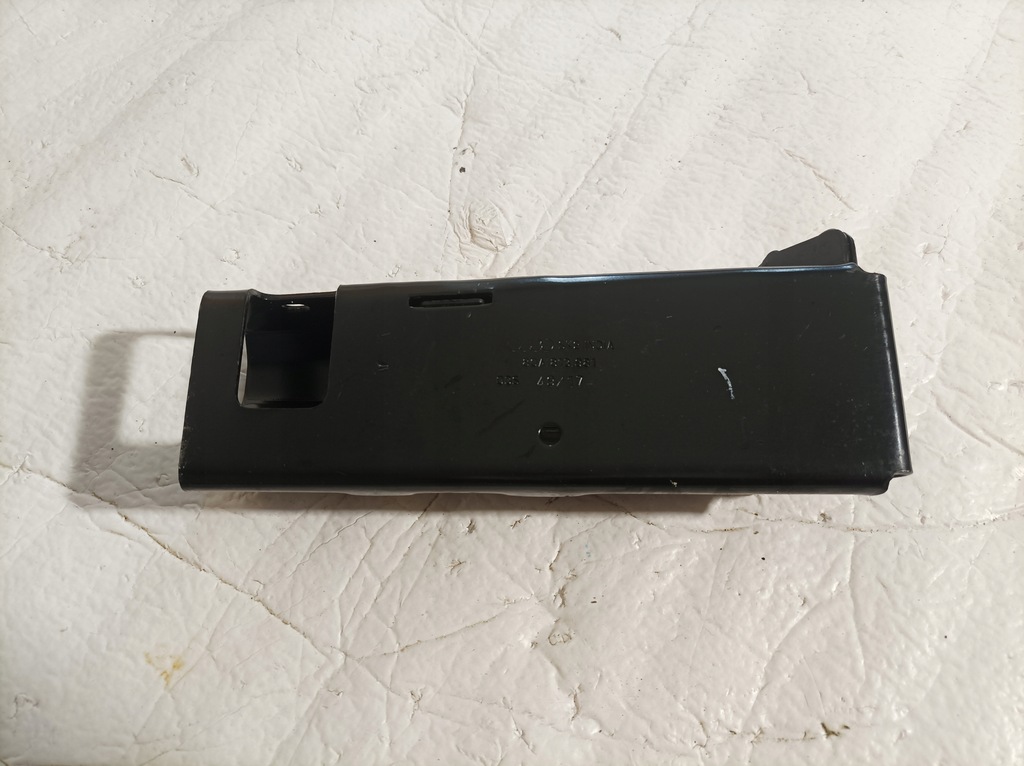 фото №1, Audi q5 ii напрямна багажника 80a813981