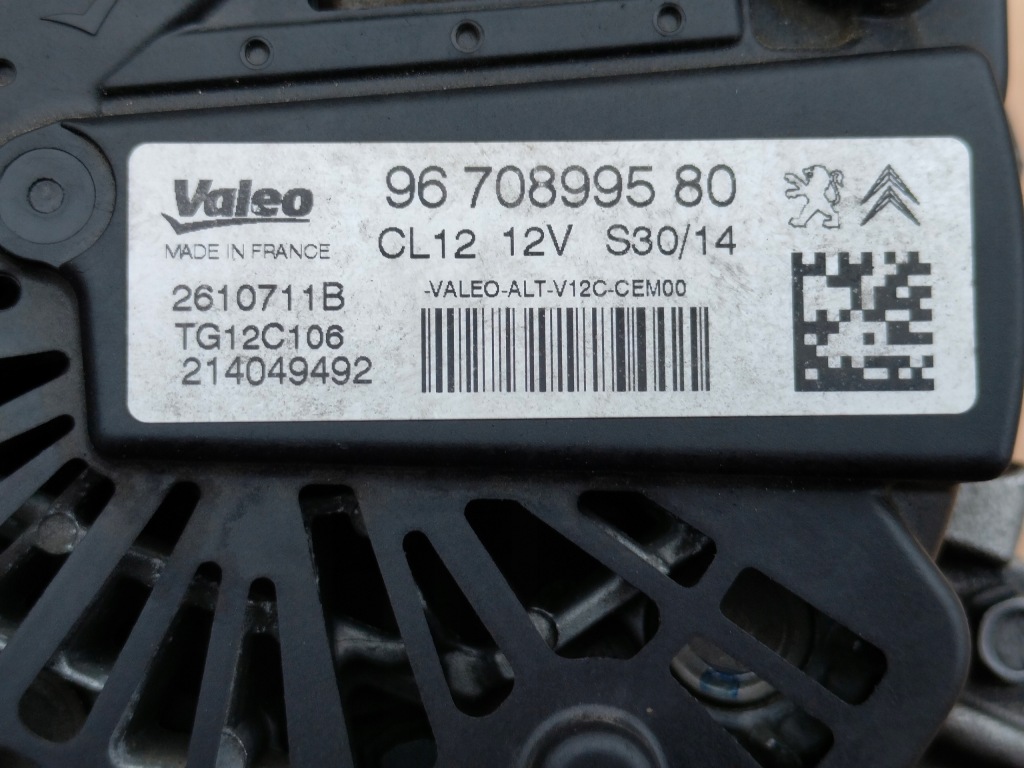 Citroen peugeot 1,2 thp генератор Оригинал