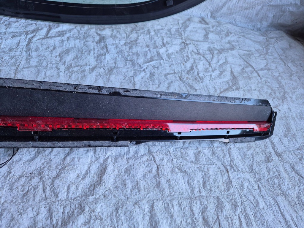 фото №13, Tesla model s plaid 21- стекло задняя + свет стоп org