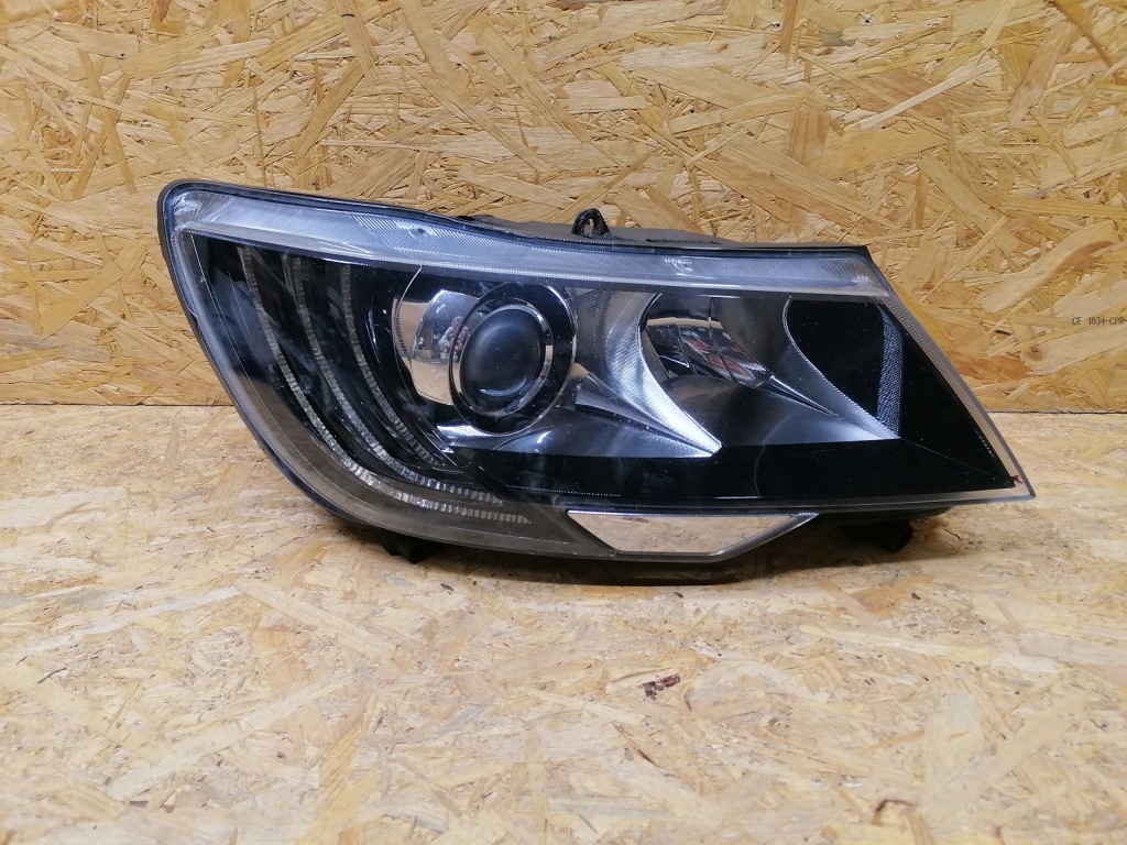 Купить Фара правый  фара skoda superb 2 2 3t ксенон led рестайлинг  2013-