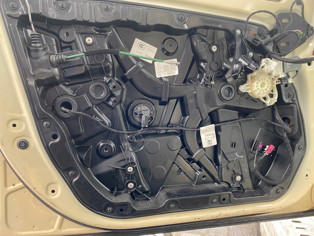 фото №7, Mercedes w213 дверь левый перед полный kombi 2018r e-klasa