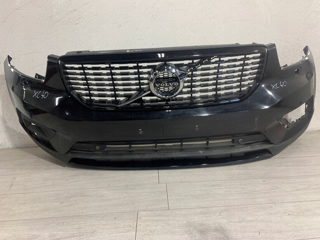 фото №9, Volvo xc40 r-design бампер перед передний решётка радиатора