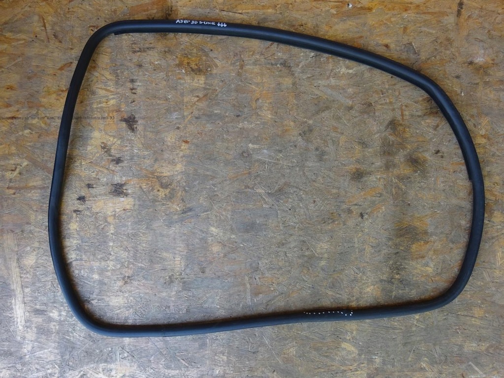 фото №1, Audi a3 8p 8p3 3d прокладка дверь правая s-line