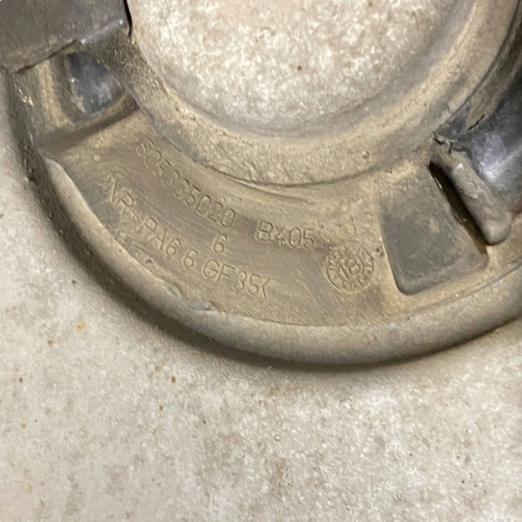 фото №9, Alfa romeo stelvio 2019 права сторона важелі