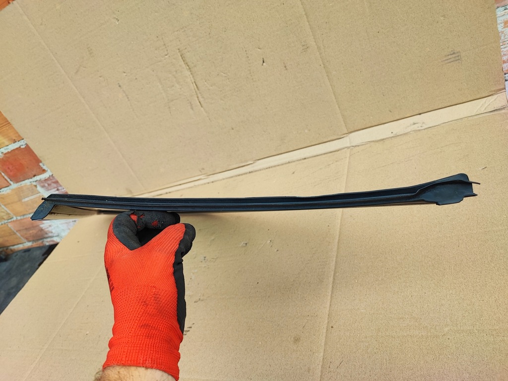 фото №14, Ford mondeo mk5 стекло кузовная левая задняя kombi