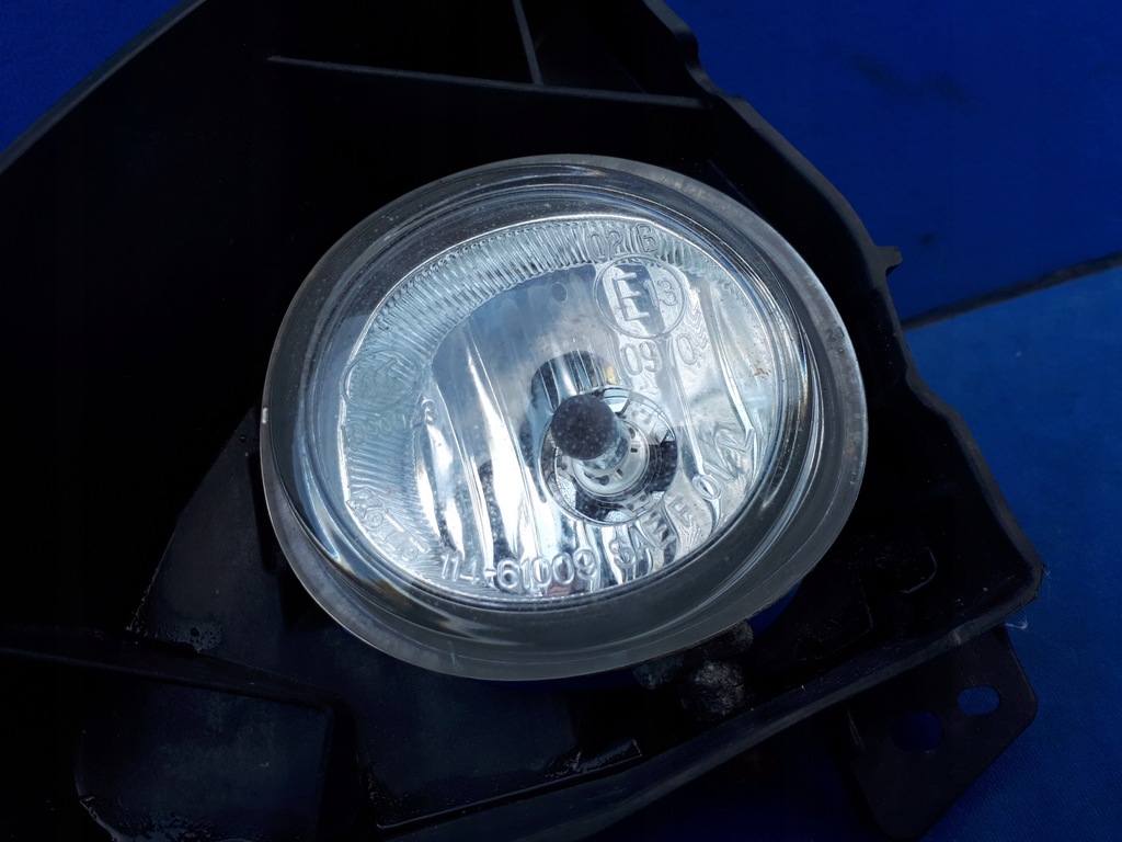 фото №2, Mazda 5 2010-2015 10-15 противотуманная фара левый рамка