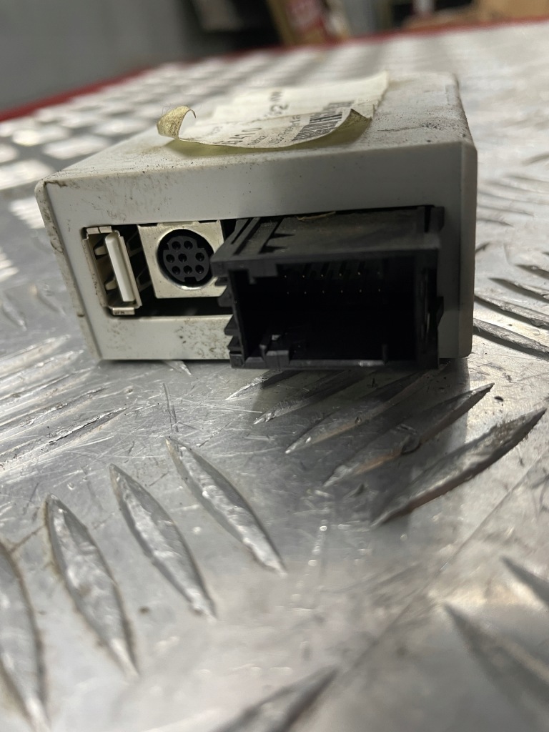 Модуль usb ipod 65410007392 mini one 2 r56 06-13 Оригинал