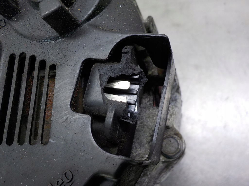 фото №3, Opel astra j 1.6 cdti генератор 13586366