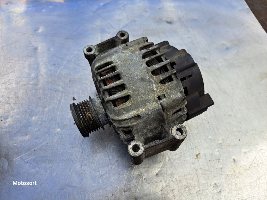 фото №1, Генератор mercedes w204 1.8 cgi a0009063000