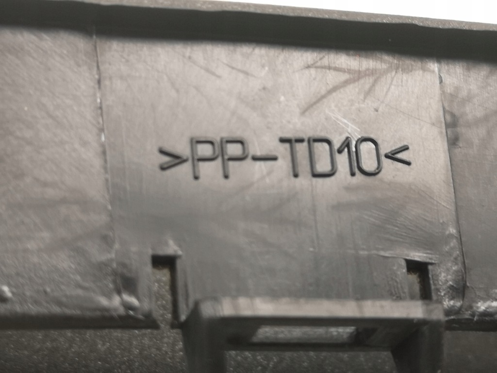 фото №12, Решётка бампера передний fiat stilo 3дверь