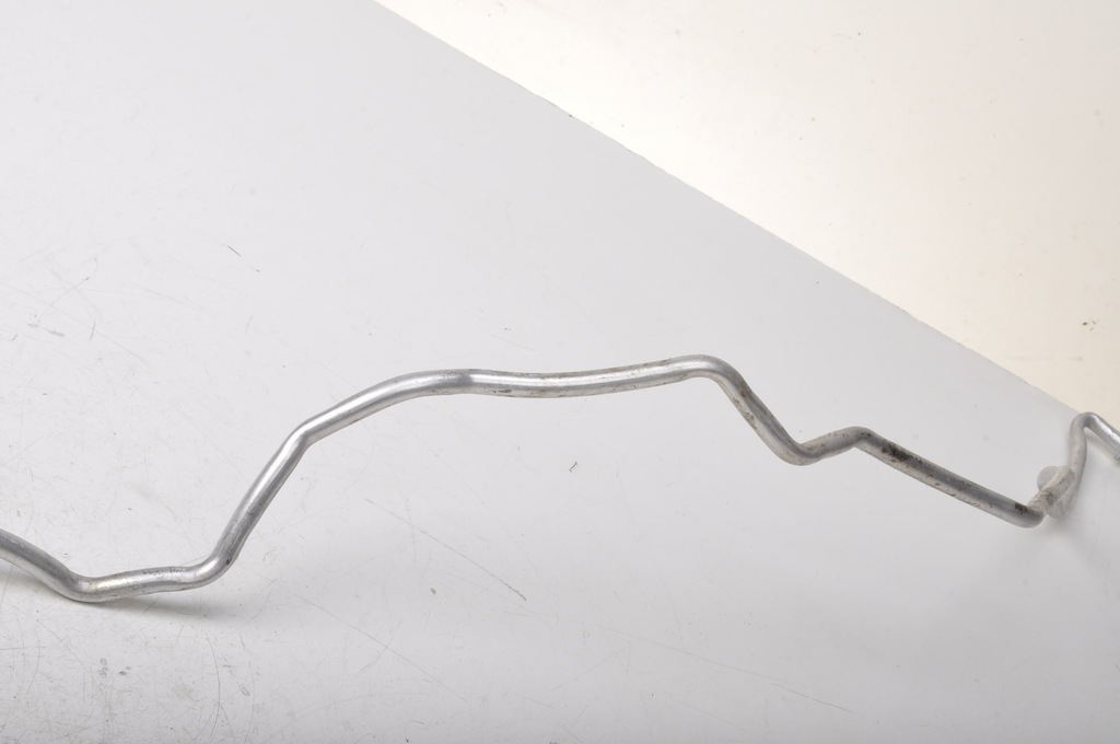 фото №5, Ford fiesta mk8 1.1 шланг кондиціонера