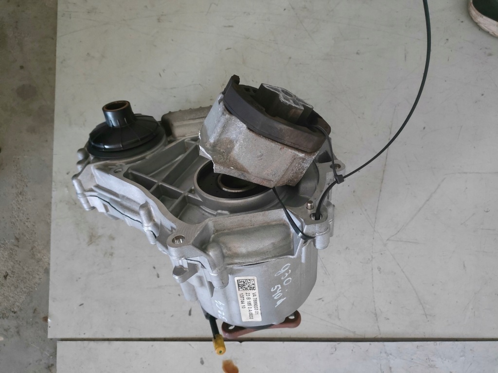 Купити Bmw g30 редуктор коробки 7889033