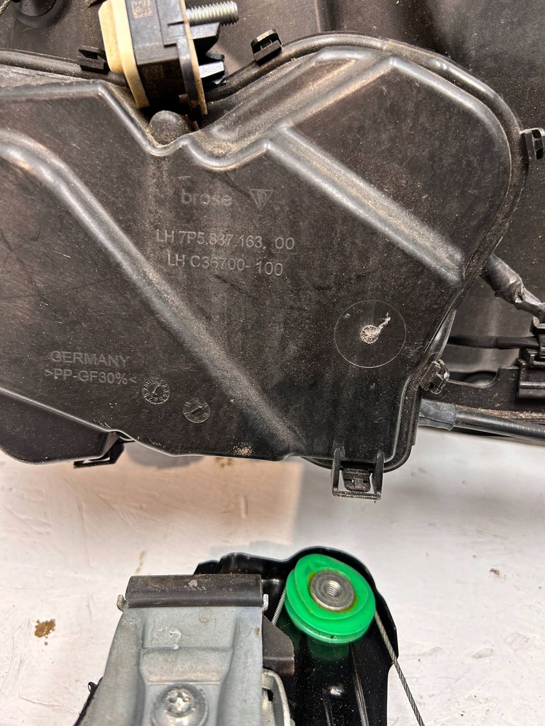 фото №6, Porsche cayenne 7p5 lift 2015 доводчики soft close набор комплект