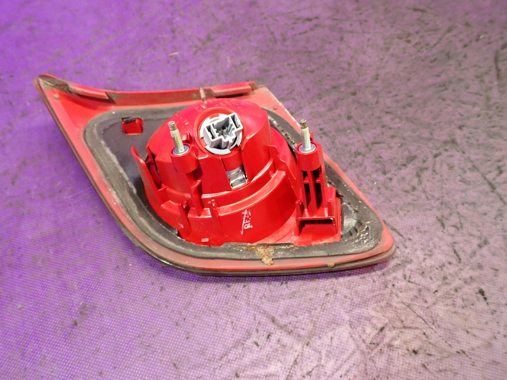 фото №5, Mazda 3 i bk hb 03-06 лампа задняя левая с крышки p2913l