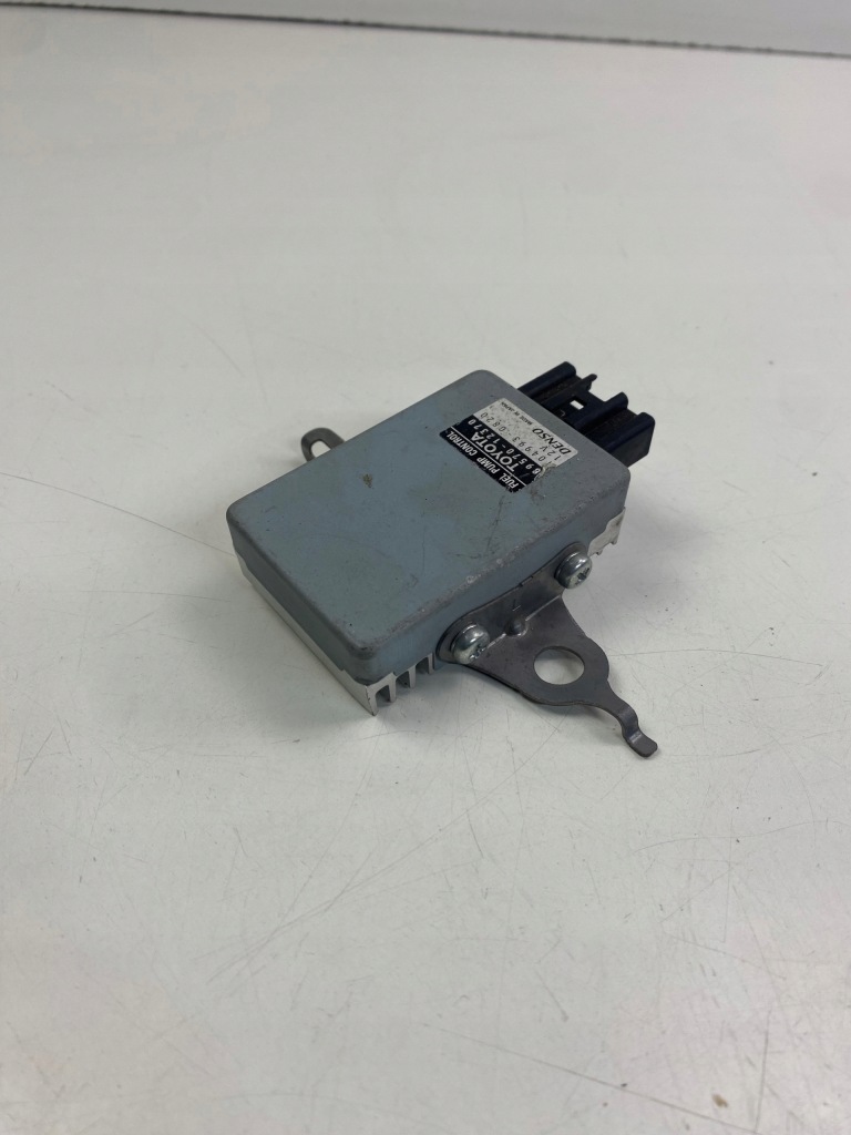 Toyota auris 2 модуль насоса пального 89570-12370 Ціна