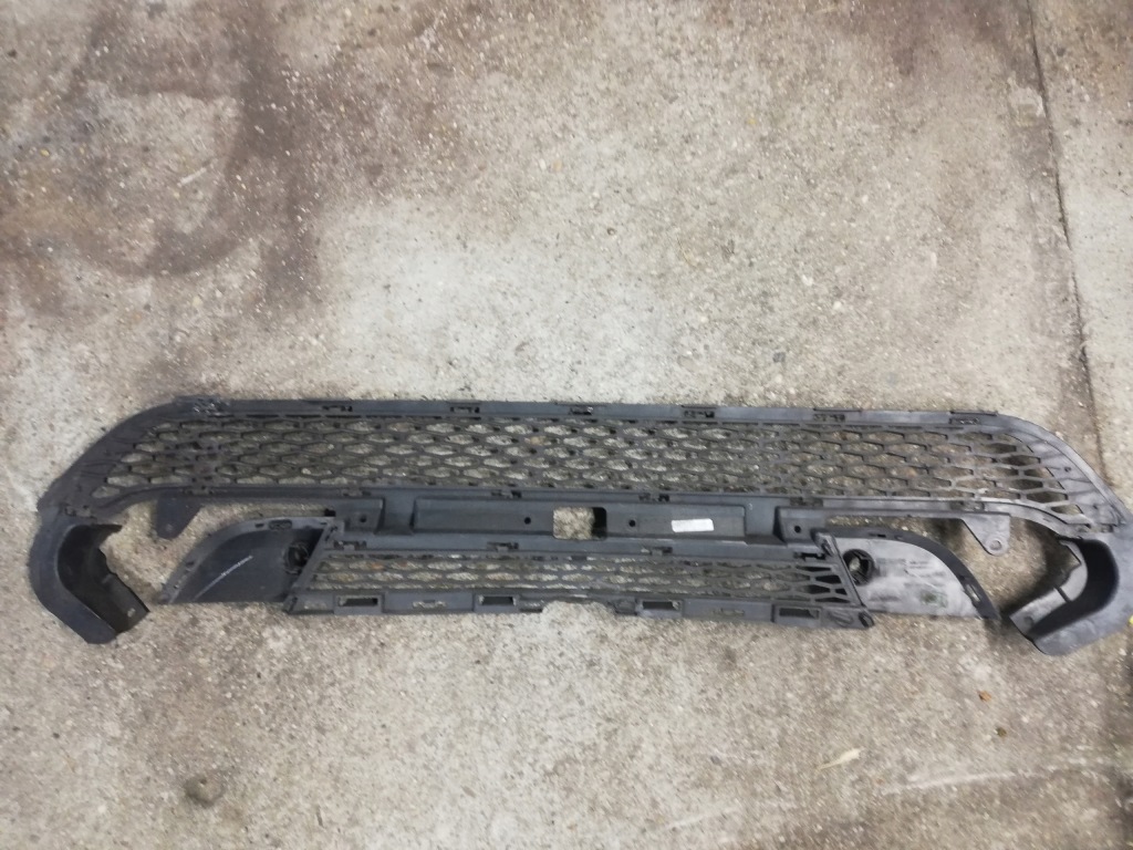 Купить Land rover оригинальный номер gj32-17k945-a решётка бампера передний