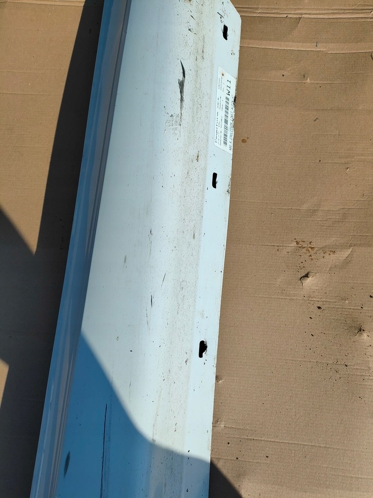 фото №6, Bmw e90 m-pakiet молдинг поріг права alpinweiss