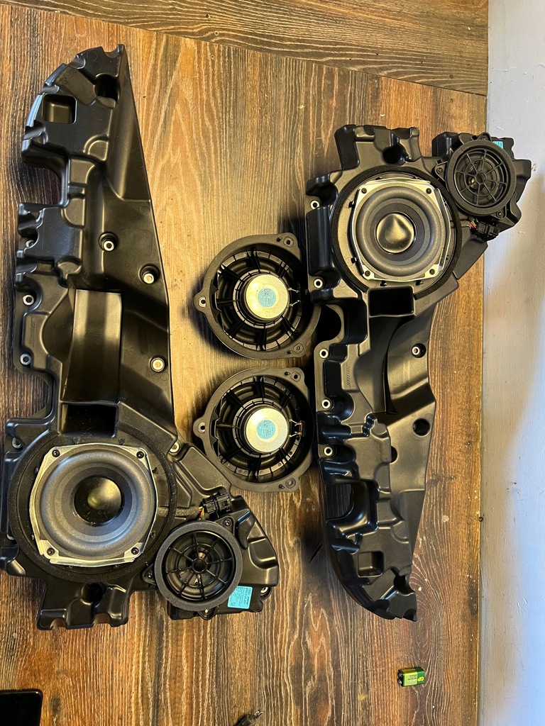 фото №1, Audi q7 4m аудіосистема динаміки двері комплект kpl bose