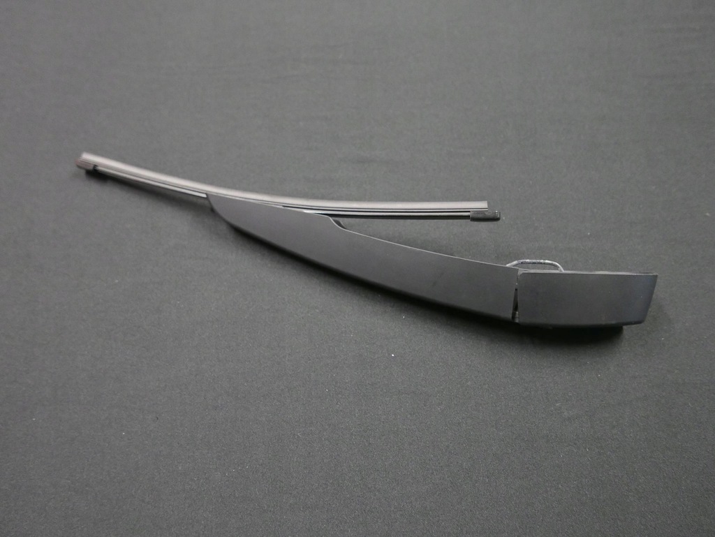 фото №1, Bmw f46 рычаг дворники стекло задний 7365978