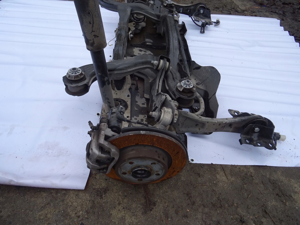 фото №1, Mercedes gla h247 поворотный кулак правая рычаг задняя правый задняя